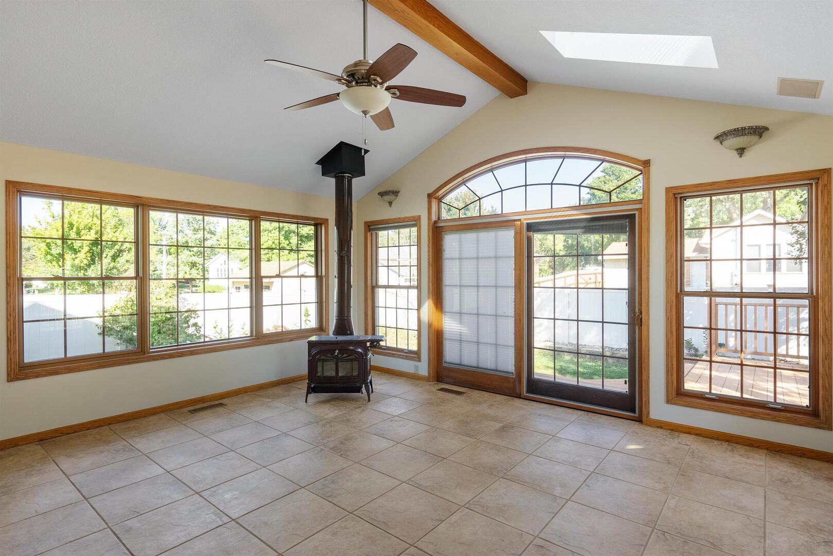 306 13th Avenue Dewitt, IA 52742 - Photo 17 of 56