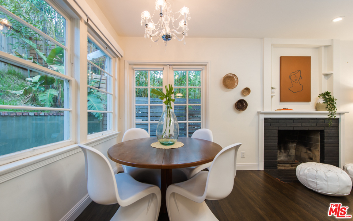 8358 Ridpath Drive Los Angeles, CA 90046 - Photo 3 of 16 Gallery Image 3