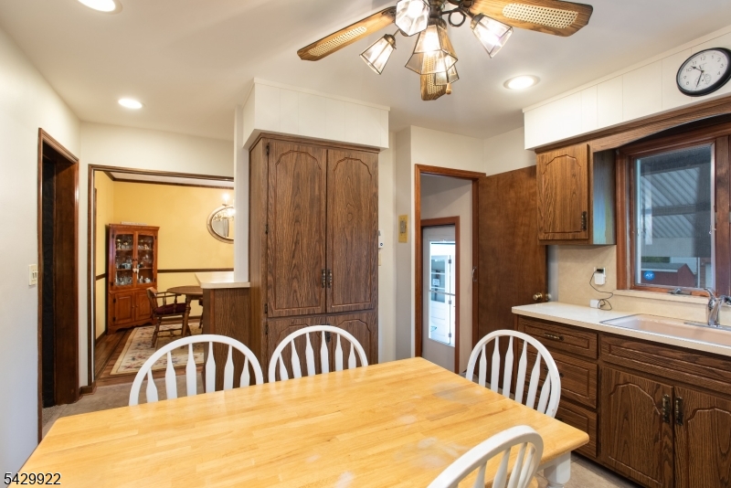 1 Renda Place Green Brook, NJ 08812 - Photo 9 of 23 Gallery Image 9