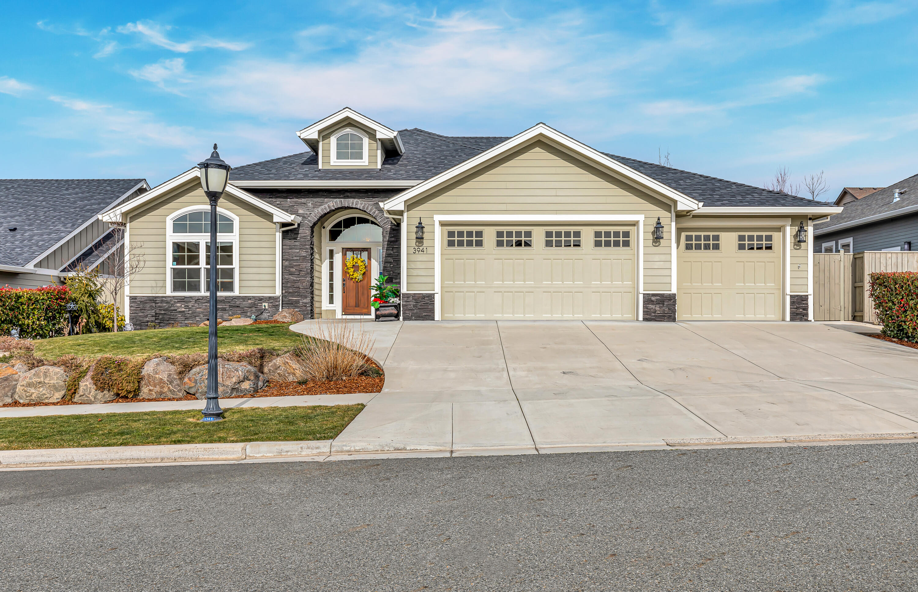 3941 Windgate Street Medford, OR 97504 - Photo 1 of 31 1