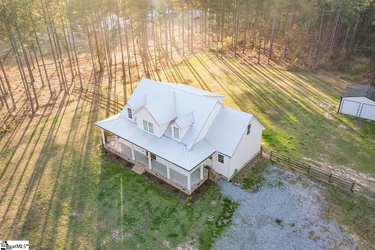 505 County Rd S-1-149 Donalds, SC 29638 - Photo 3 of 36