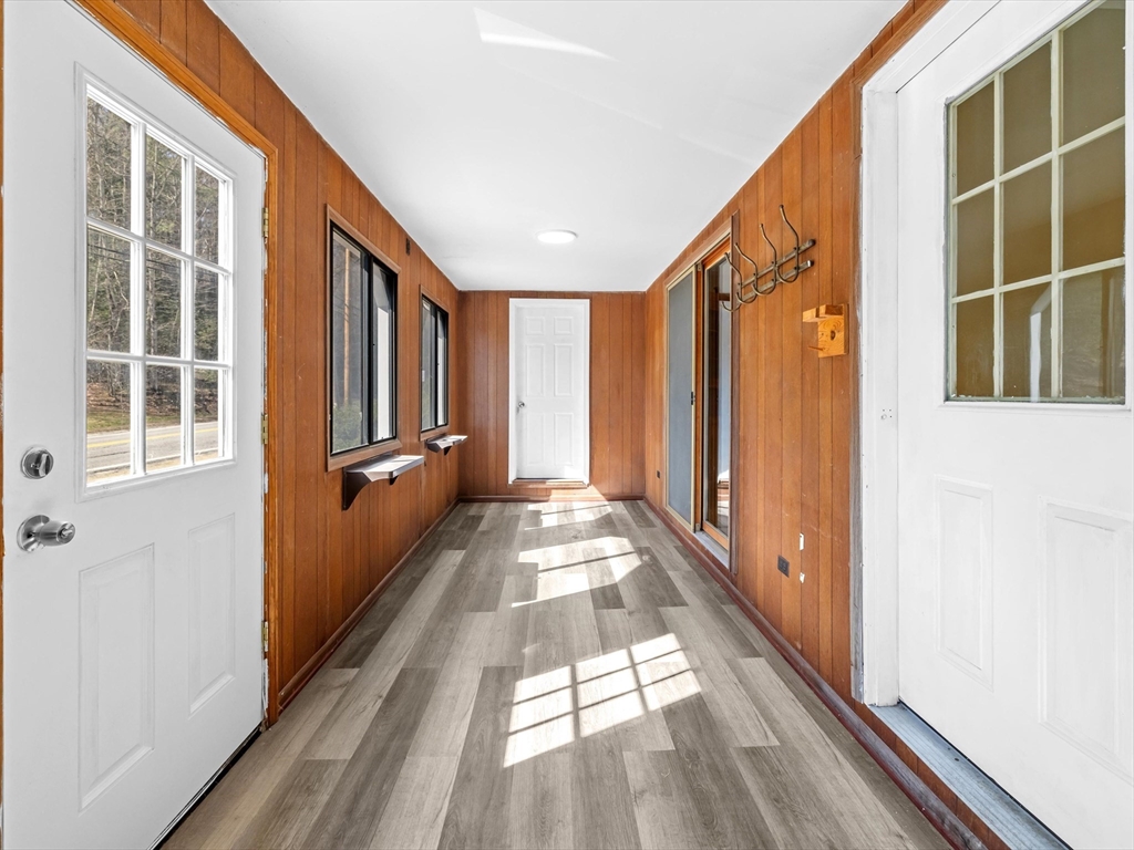 549 Main Street Townsend, MA 01474 - Photo 2 of 42