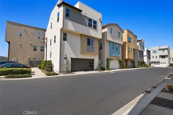 $1,149,900 | 42 Welltree Way, Rancho Mission Viejo, CA 92694