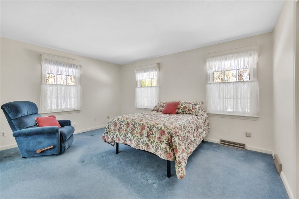 83 New State Road Montgomery, MA 01085 - Photo 15 of 42