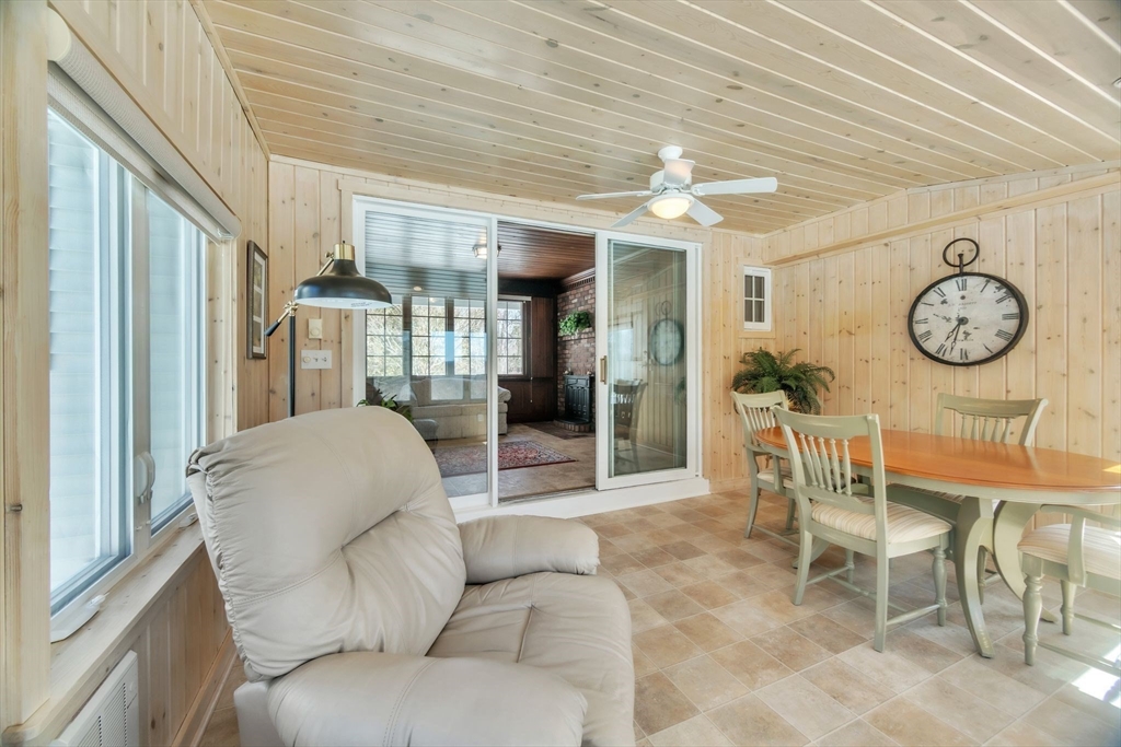 83 New State Road Montgomery, MA 01085 - Photo 6 of 42