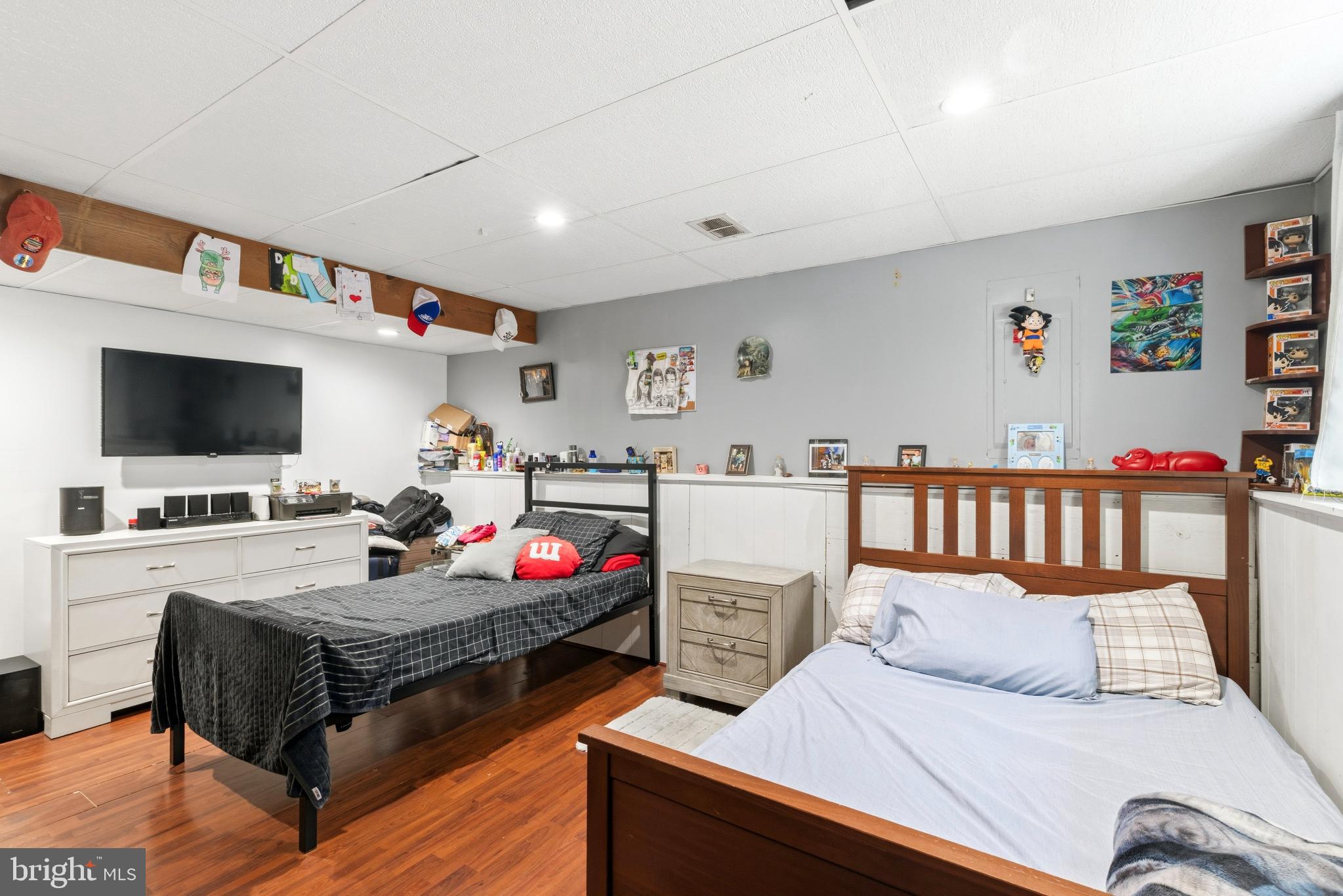 721 Rainbow Court Edgewood, MD 21040 - Photo 21 of 25 a living room with furniture and a flat screen tv
