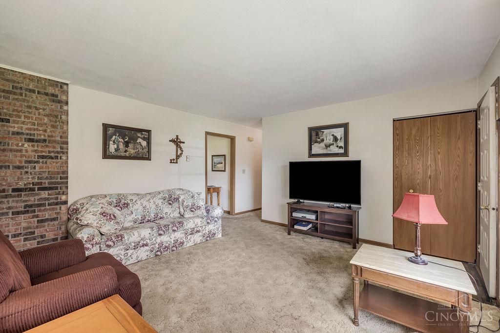 6727 Baker Road Somerville, OH 45064 - Photo 7 of 27 Gallery Image 7
