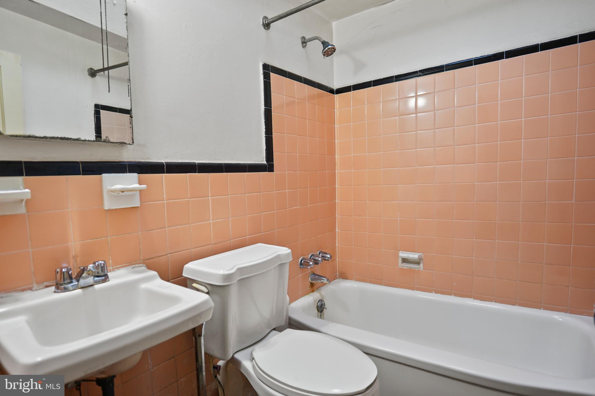 8431 Fayette Street Philadelphia, PA 19150 - Photo 17 of 18