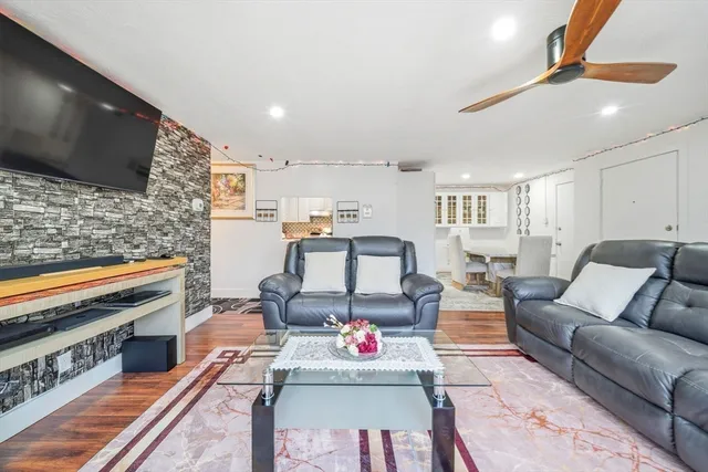 $299,999 | 502 Oak Street, Unit 9, Brockton, MA 02301