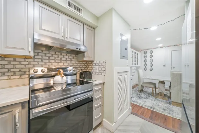 $299,999 | 502 Oak Street, Unit 9, Brockton, MA 02301