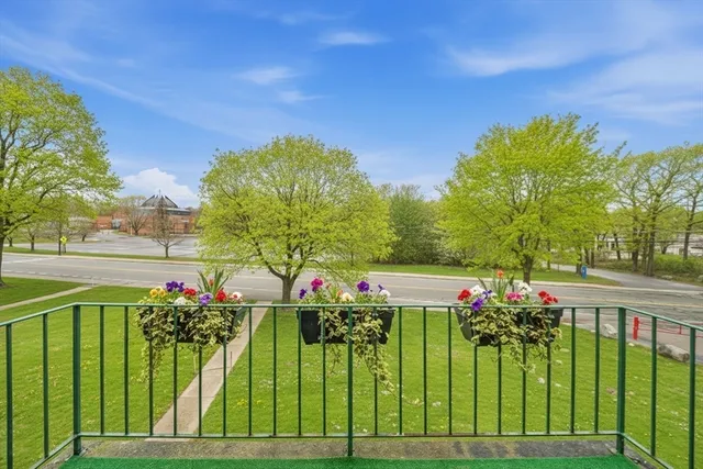 $299,999 | 502 Oak Street, Unit 9, Brockton, MA 02301