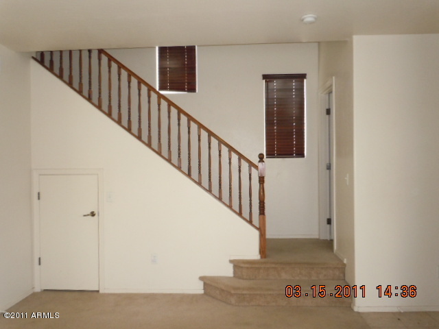 1464 South Hawk Lane Gilbert, AZ 85296 - Photo 3 of 11 stairway