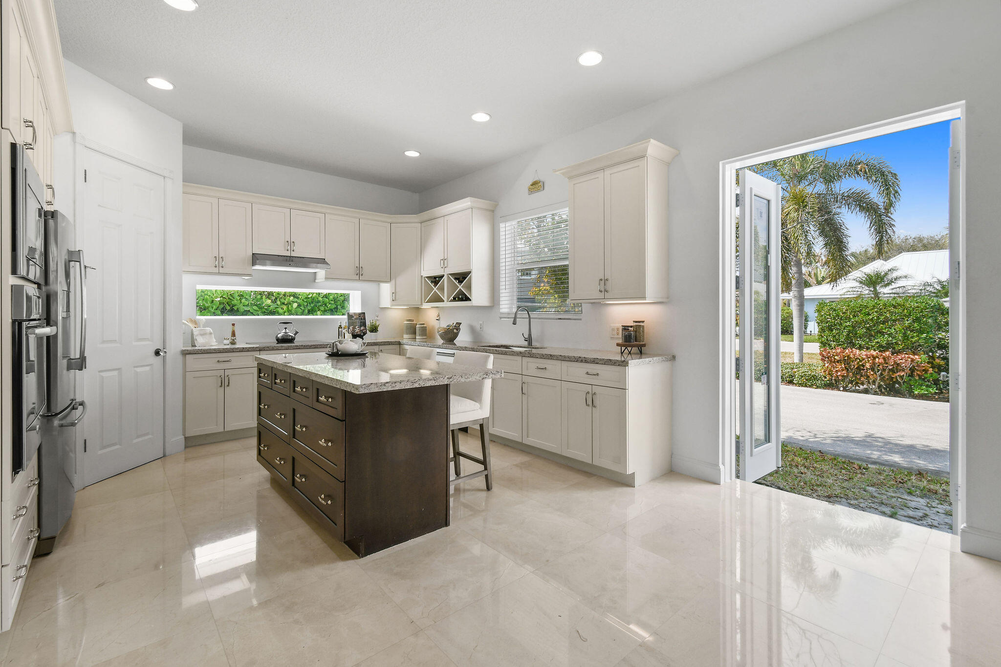 807 Xanadu Place Jupiter, FL 33477 - Photo 19 of 89 Kitchen