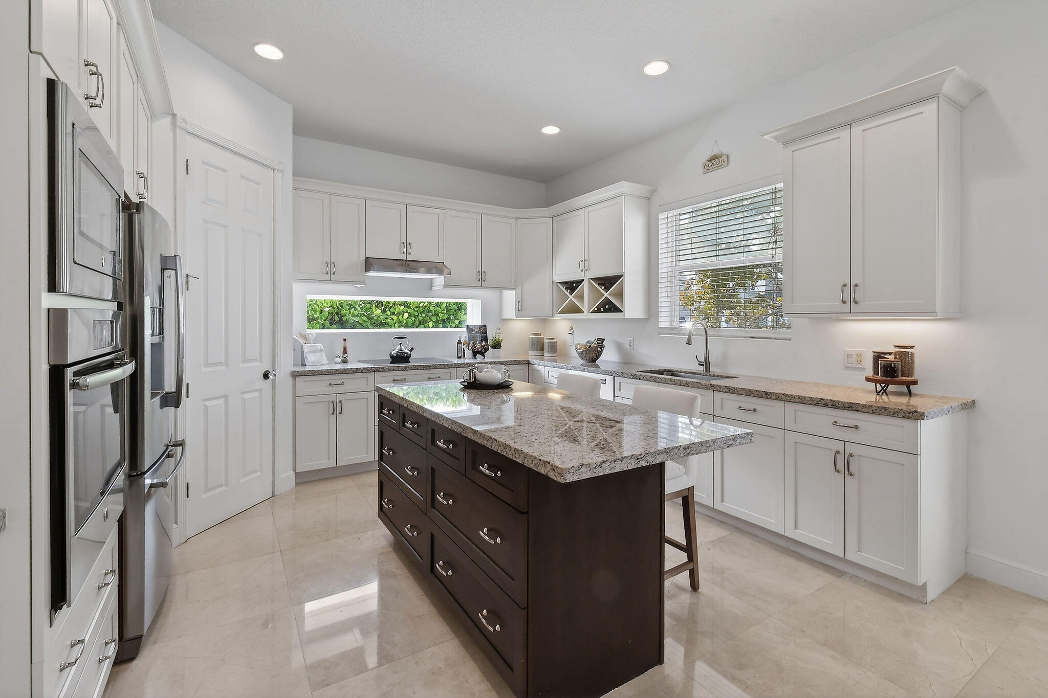 807 Xanadu Place Jupiter, FL 33477 - Photo 20 of 89 Kitchen