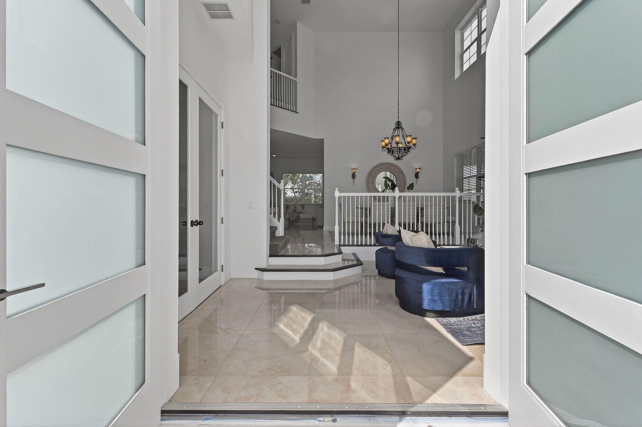 807 Xanadu Place Jupiter, FL 33477 - Photo 4 of 89 Front entry