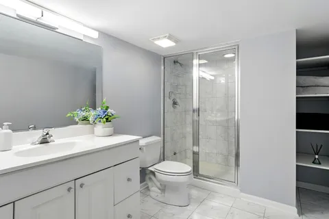 $969,000 | 2248 Avalon Drive, Buffalo Grove, IL 60089