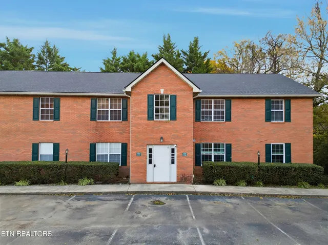 $220,000 | 4201 Iona Way, Knoxville, TN 37912