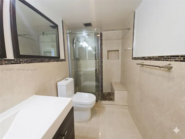 $2,500 | 2851 Northeast 183rd Street, Unit 905E, Aventura, FL 33160