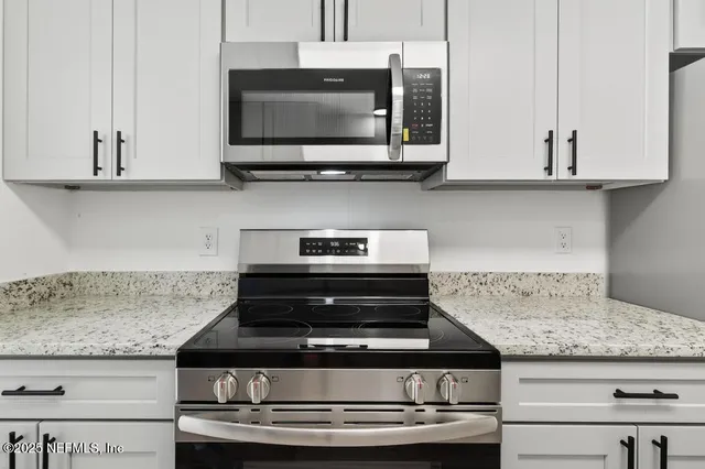 $249,900 | 560 Quarter Horse Lane, Bunnell, FL 32110