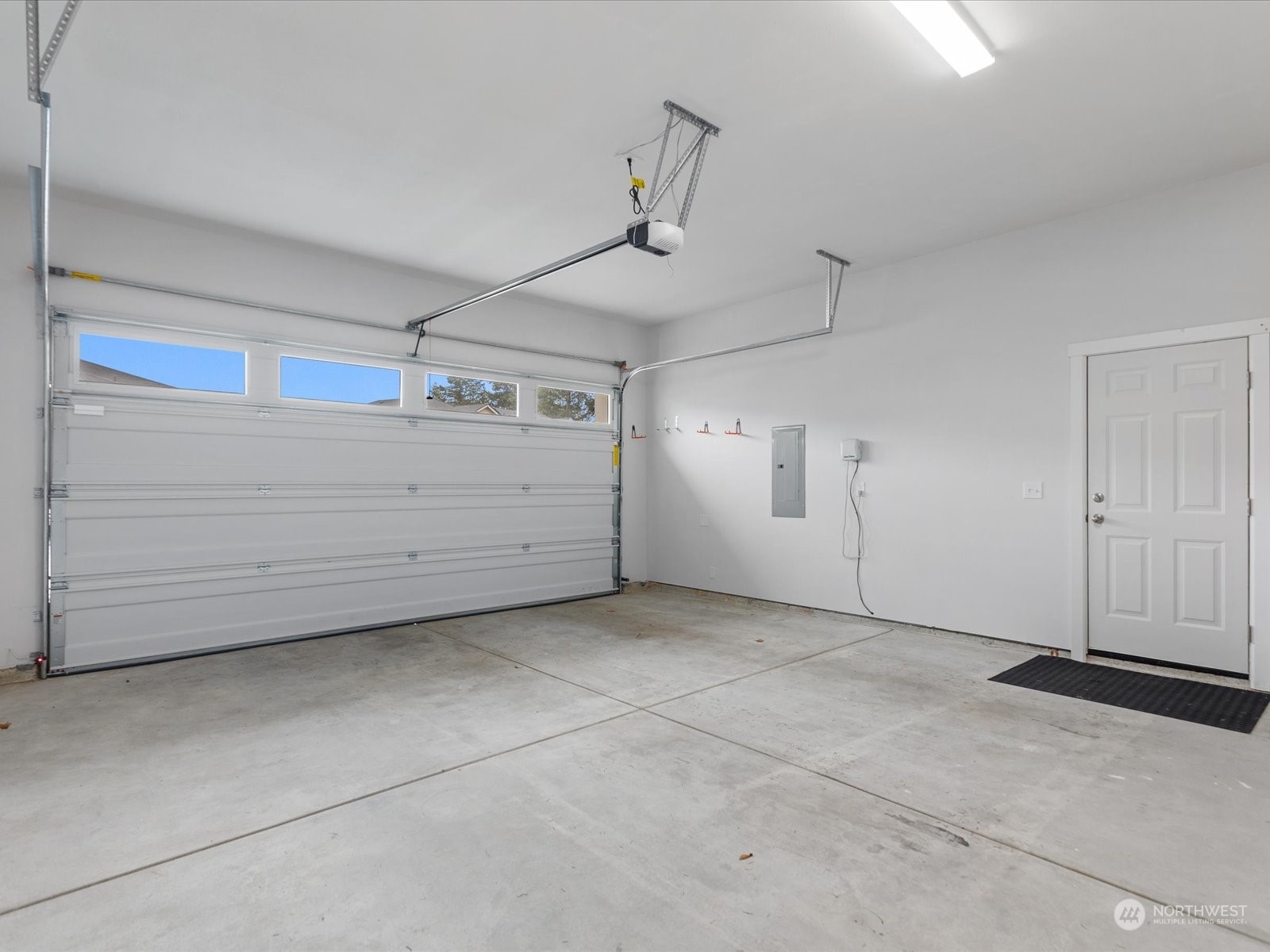 9752 Prospect Place Gig Harbor, WA 98332 - Photo 40 of 40 a view of a garage