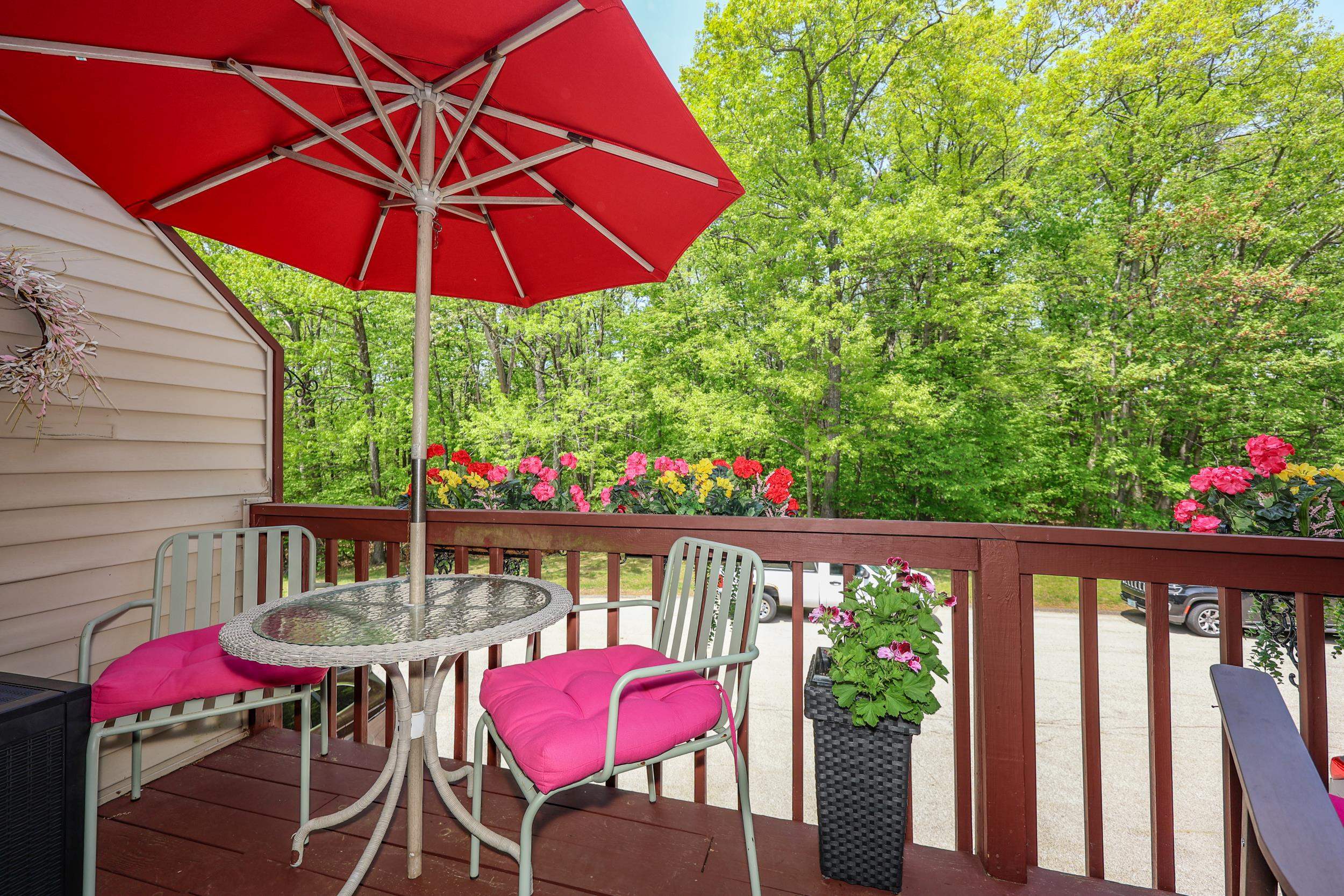 31 Stanstead Place Nashua, NH 03063 - Photo 11 of 42