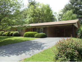 704 Ferndale Road Johnson City, TN 37604 - Photo 1 of 2 Brick Ranch With Carport