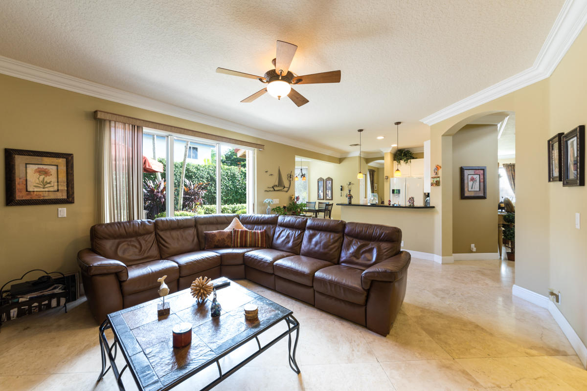 22176 Braddock Place Boca Raton, FL 33428 - Photo 10 of 33 22176 Braddock Pl Living 3
