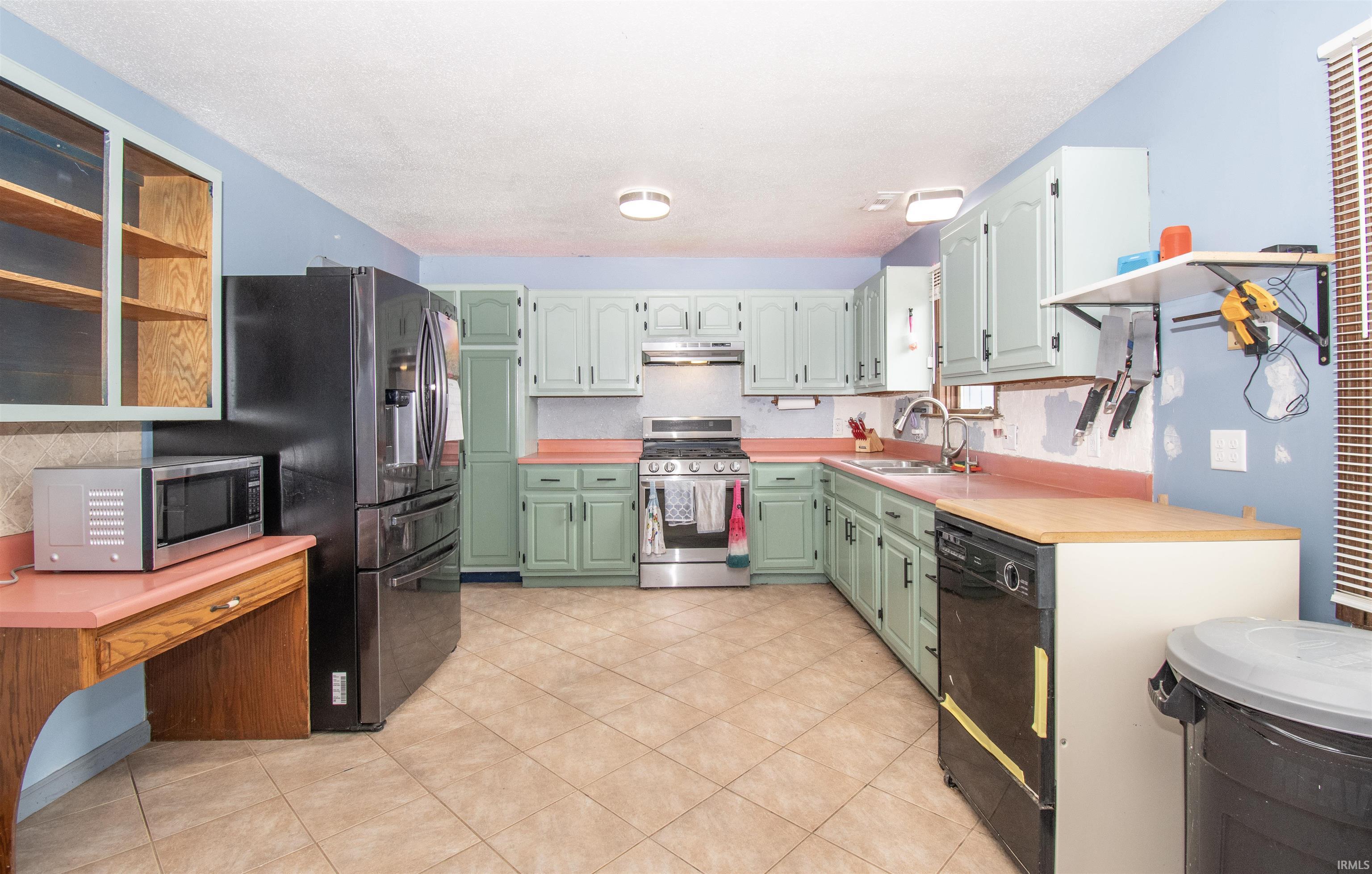 7007 Hazelett Road Fort Wayne, IN 46835 - Photo 9 of 25