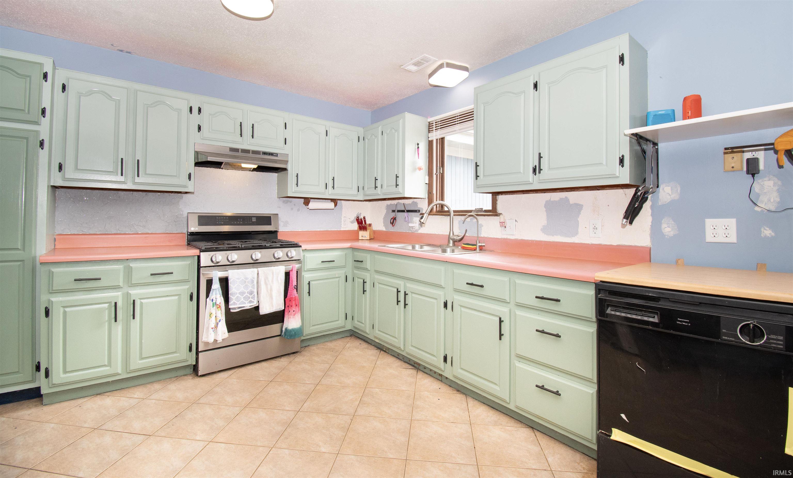 7007 Hazelett Road Fort Wayne, IN 46835 - Photo 10 of 25
