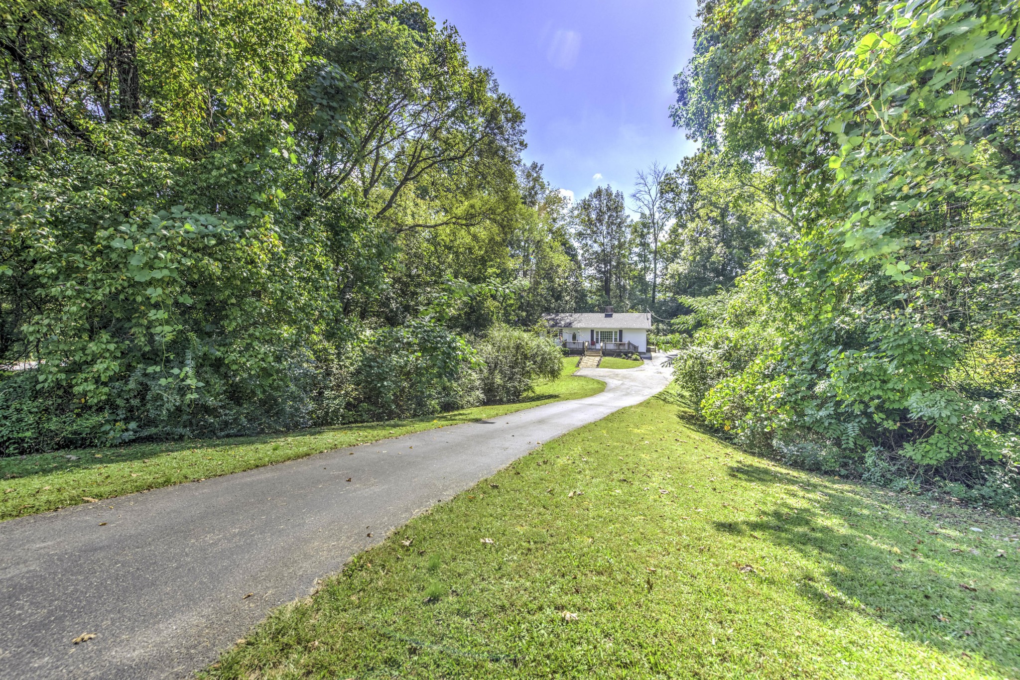 130 Atlanta Road Oak Ridge, TN 37830 - Photo 2 of 23