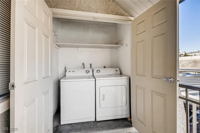 $1,275 | 5224 River Glen Drive, Unit 446, Las Vegas, NV 89103