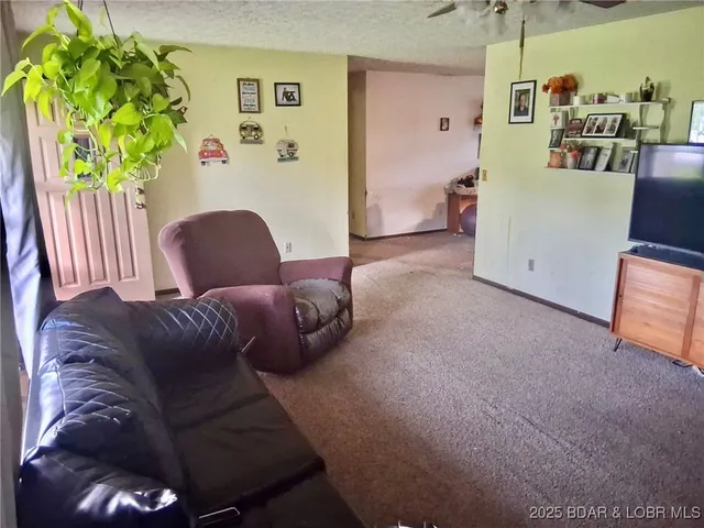 $249,900 | 20605 28th Highway, Dixon, MO 65459