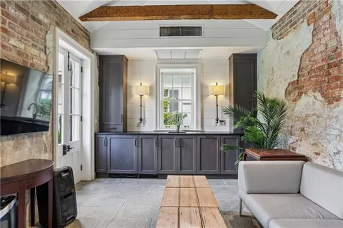 $1,790,000 | 822 Barracks Street, Unit A, New Orleans, LA 70116