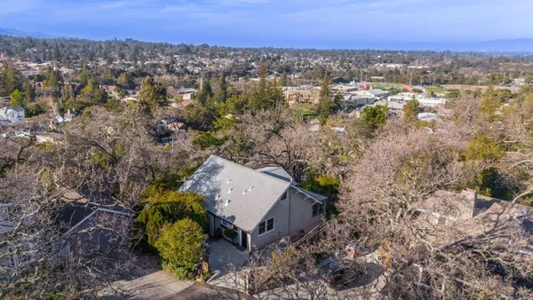 $2,000,000 | 8 Central Court, Los Gatos, CA 95030