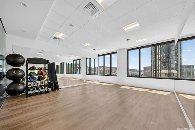 $4,300 | 1515 Liona Street, Unit 3600, Honolulu, HI 96814