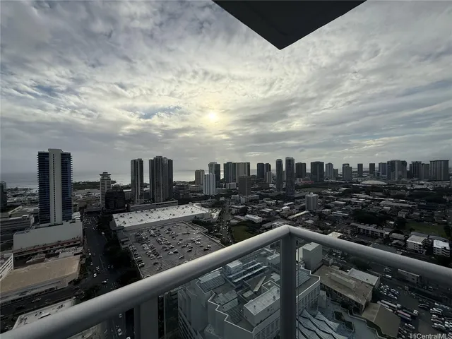 $4,300 | 1515 Liona Street, Unit 3600, Honolulu, HI 96814