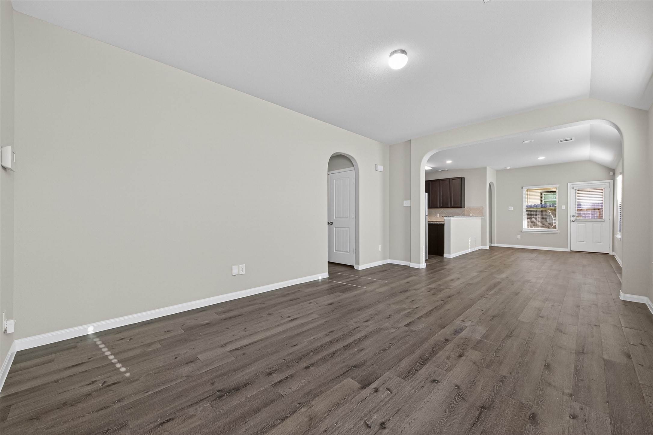 23646 Buttress Root Drive Spring, TX 77373 - Photo 2 of 10 Living area