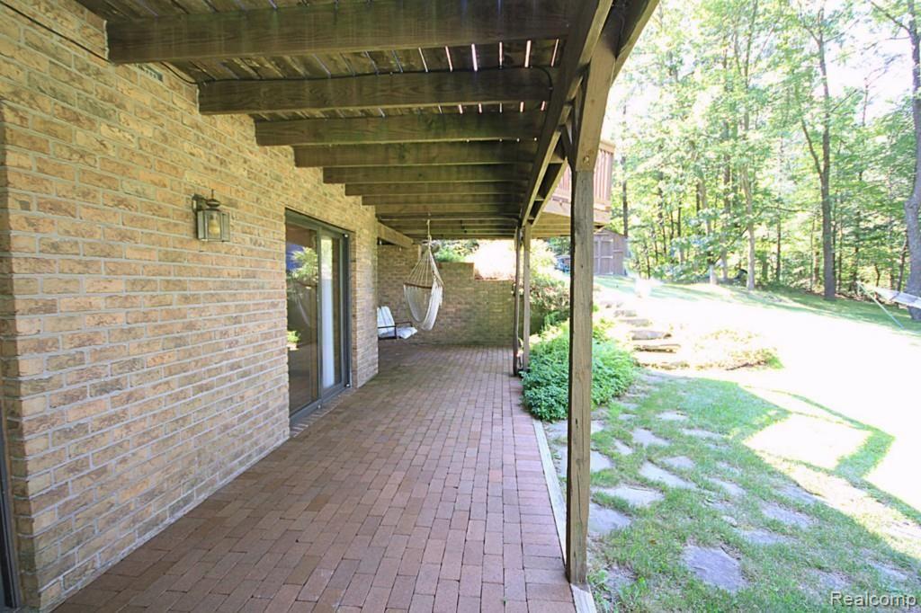 377 Ridgemont Road Oxford, MI 48370 - Photo 19 of 25