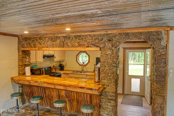 $575,000 | 3516 Leatherwood Ford Road, Jamestown, TN 38556
