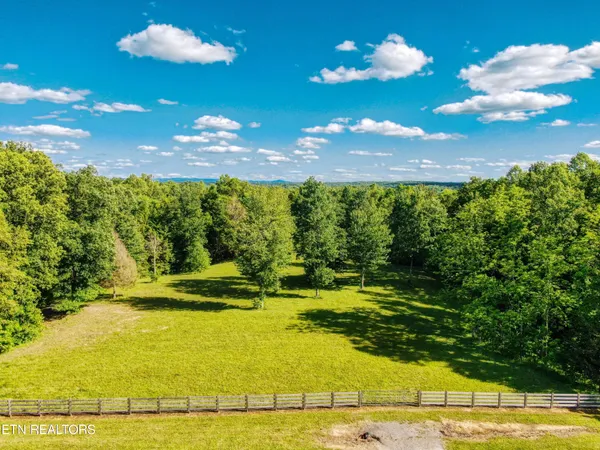 $575,000 | 3516 Leatherwood Ford Road, Jamestown, TN 38556