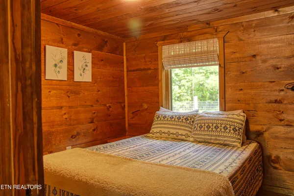 $575,000 | 3516 Leatherwood Ford Road, Jamestown, TN 38556