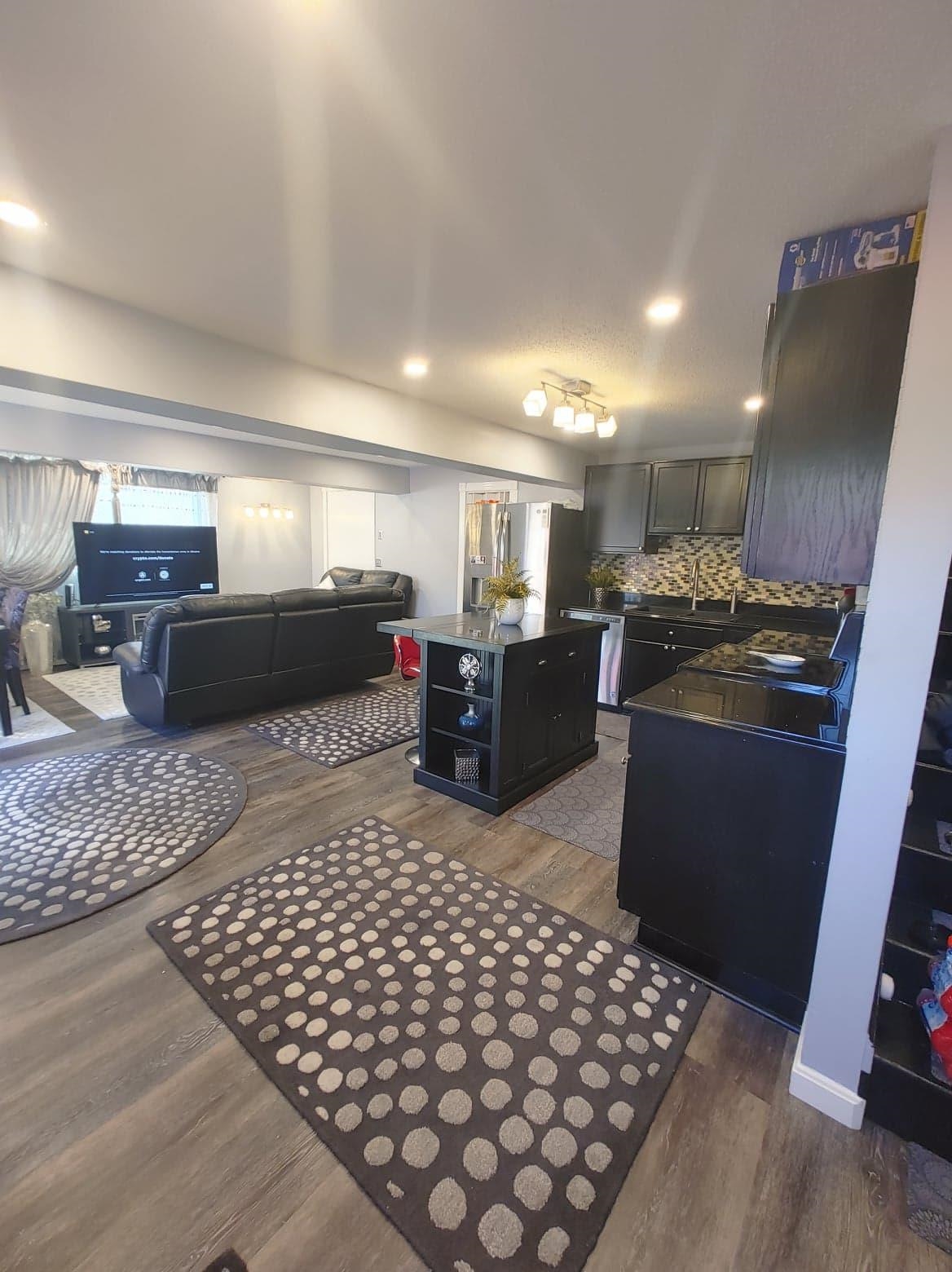 182 Plaistow Road, Unit 1 Plaistow, NH 03865 - Photo 3 of 18