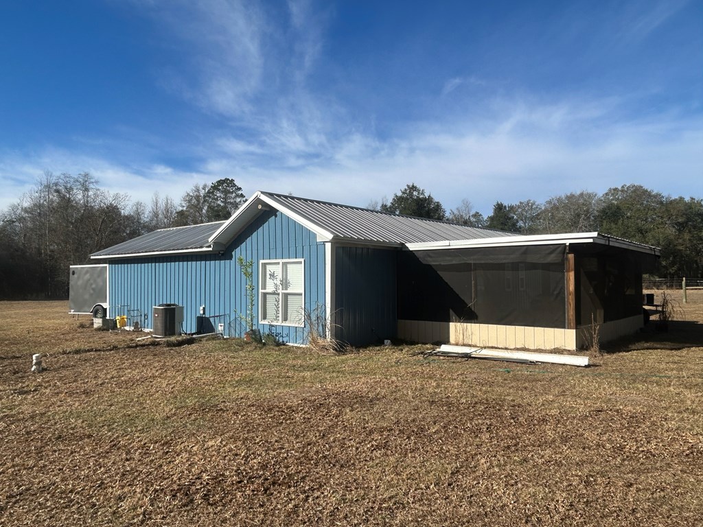 1638 Barnes Road Gordon, AL 36343 - Photo 4 of 15