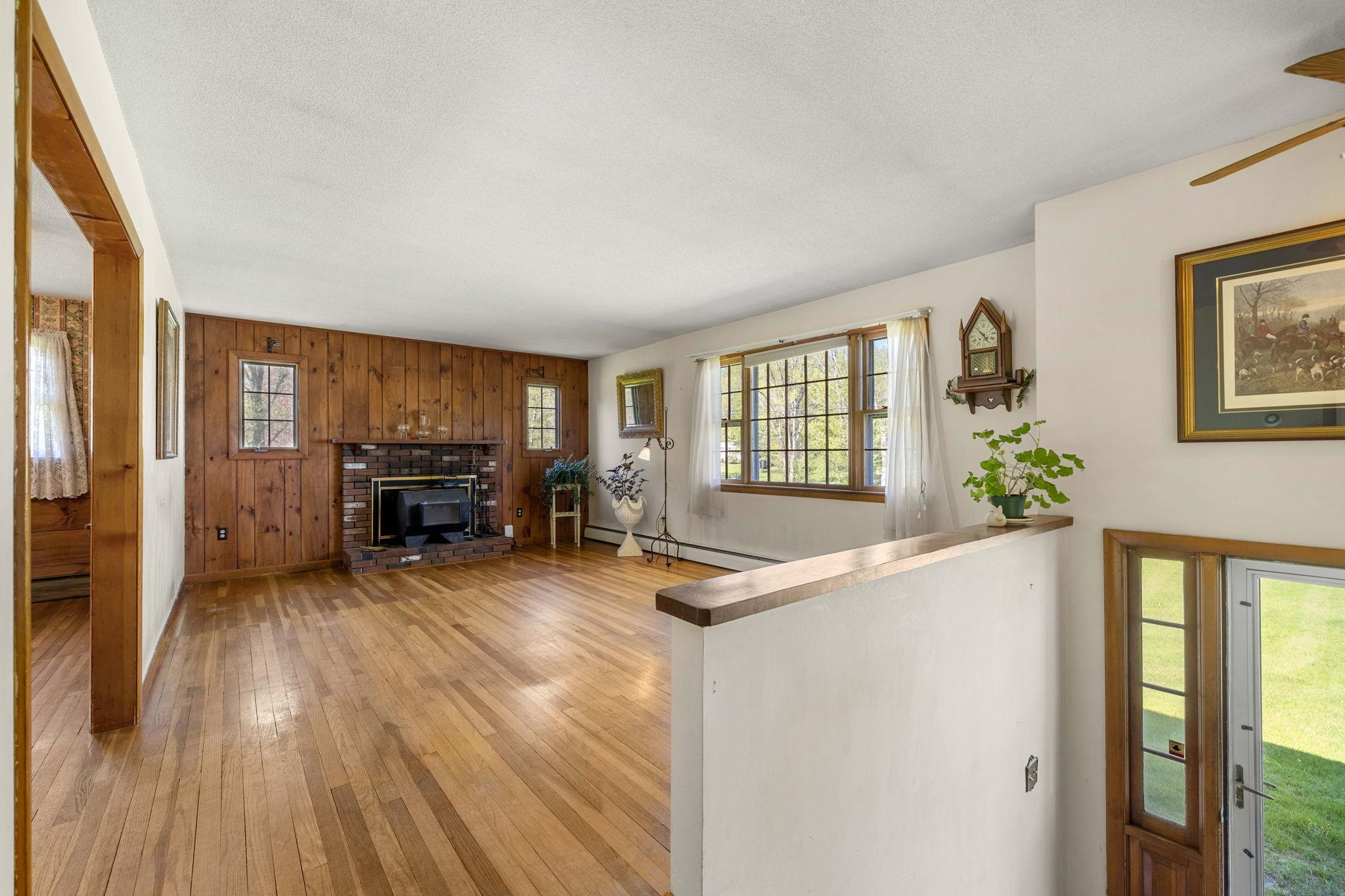 58 Willow Road East Kingston, NH 03827 - Photo 23 of 47