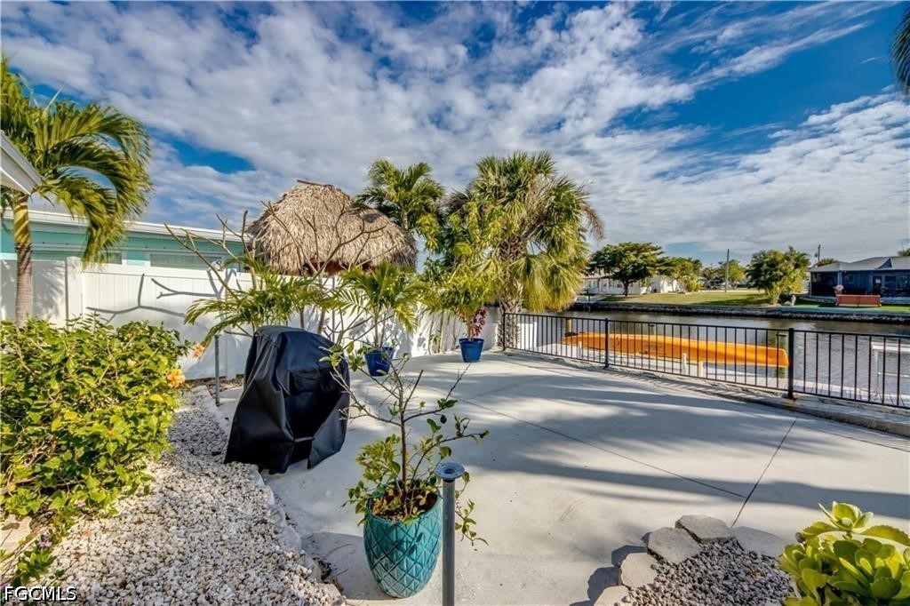 12262 Boat Shell Drive Matlacha Isles, FL 33991 - Photo 38 of 49