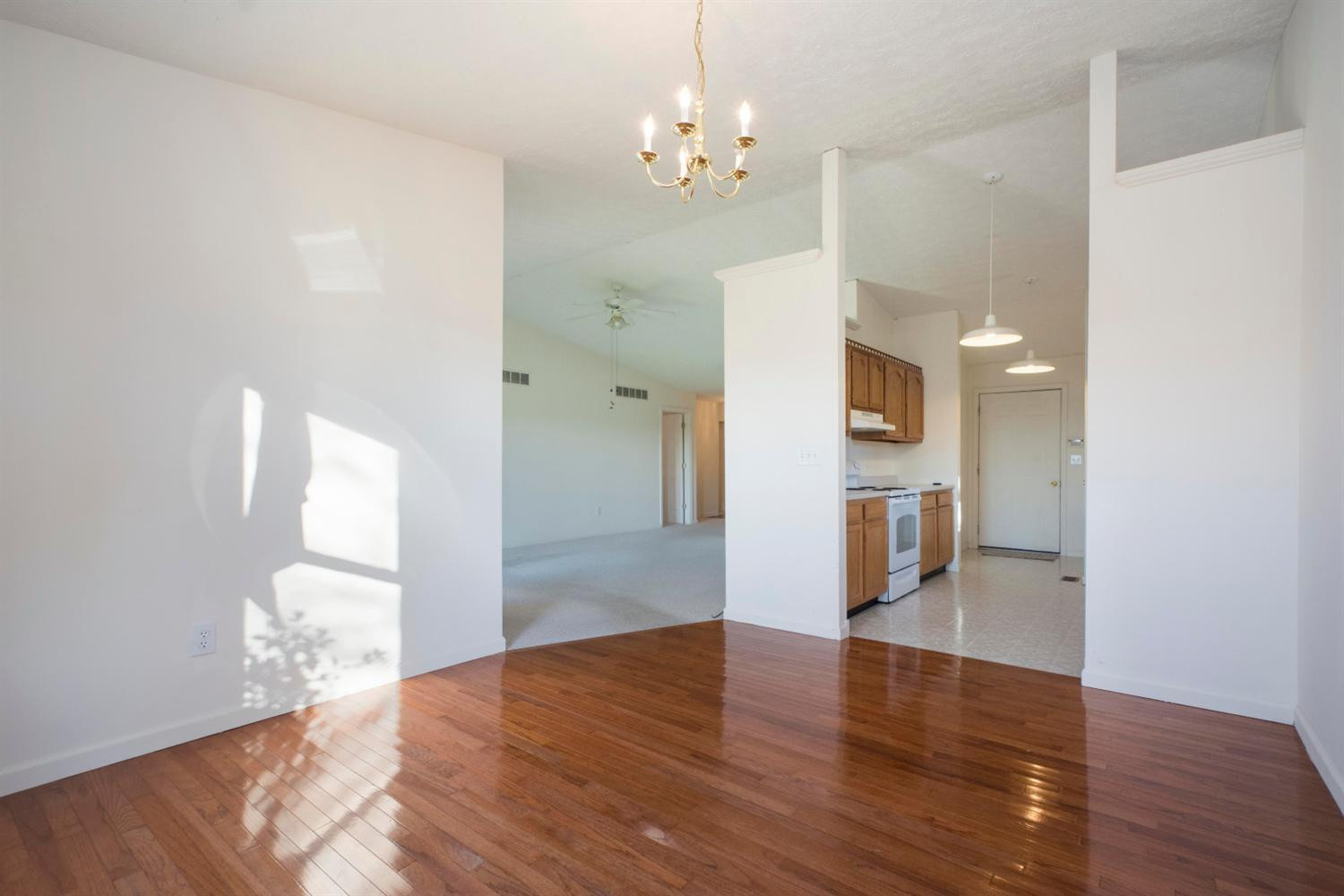 4445 McCormick Road Mount Sterling, KY 40353 - Photo 10 of 31 Dining Area