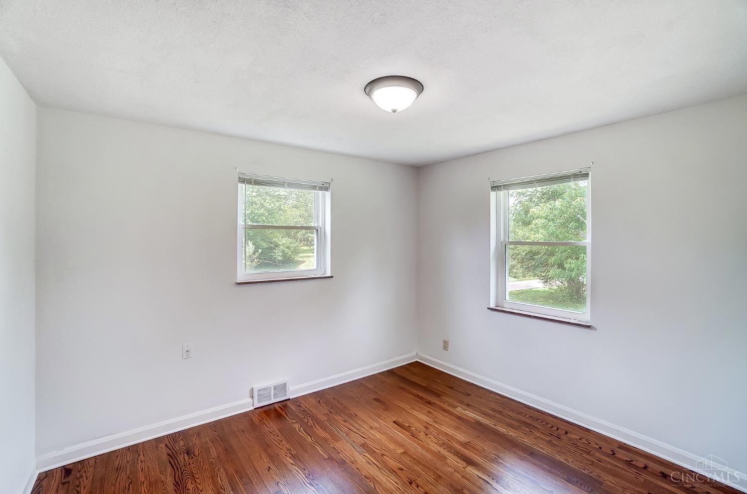 7914 Woodruff Road Cincinnati, OH 45255 - Photo 25 of 43 Gallery Image 25