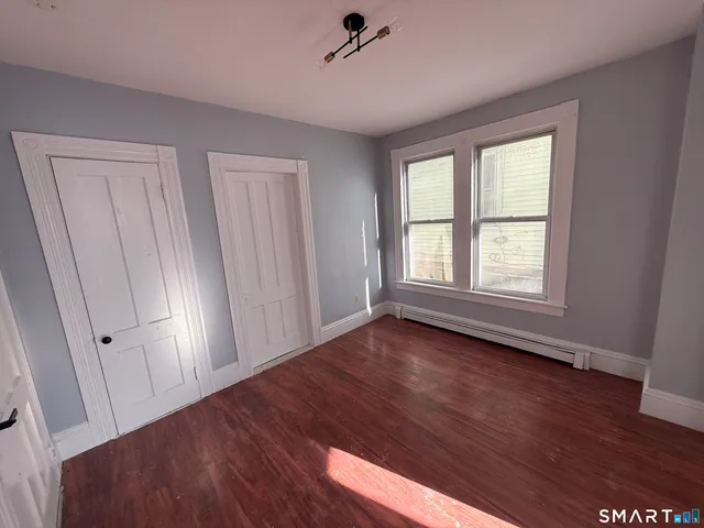 $2,500 | 240 Madison Avenue, Unit 1, Bridgeport, CT 06604