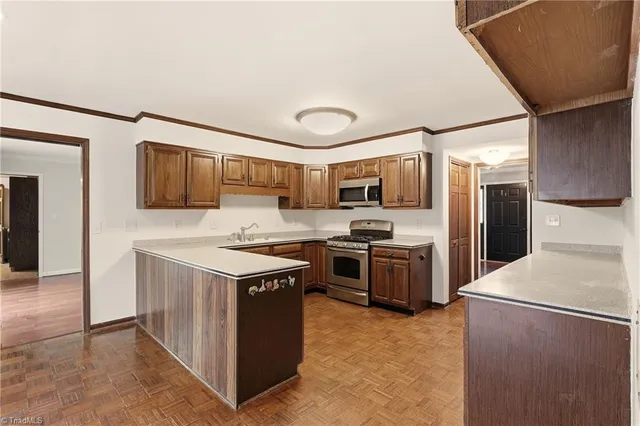 $445,000 | 708 Teague Drive, Jamestown, NC 27282