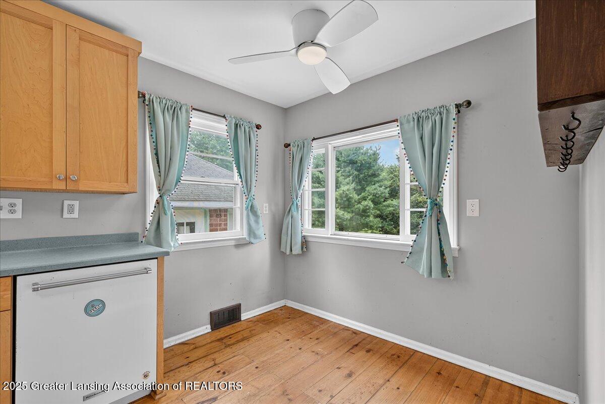 133 East Riverside Street Williamston, MI 48895 - Photo 12 of 44 Kitchen View